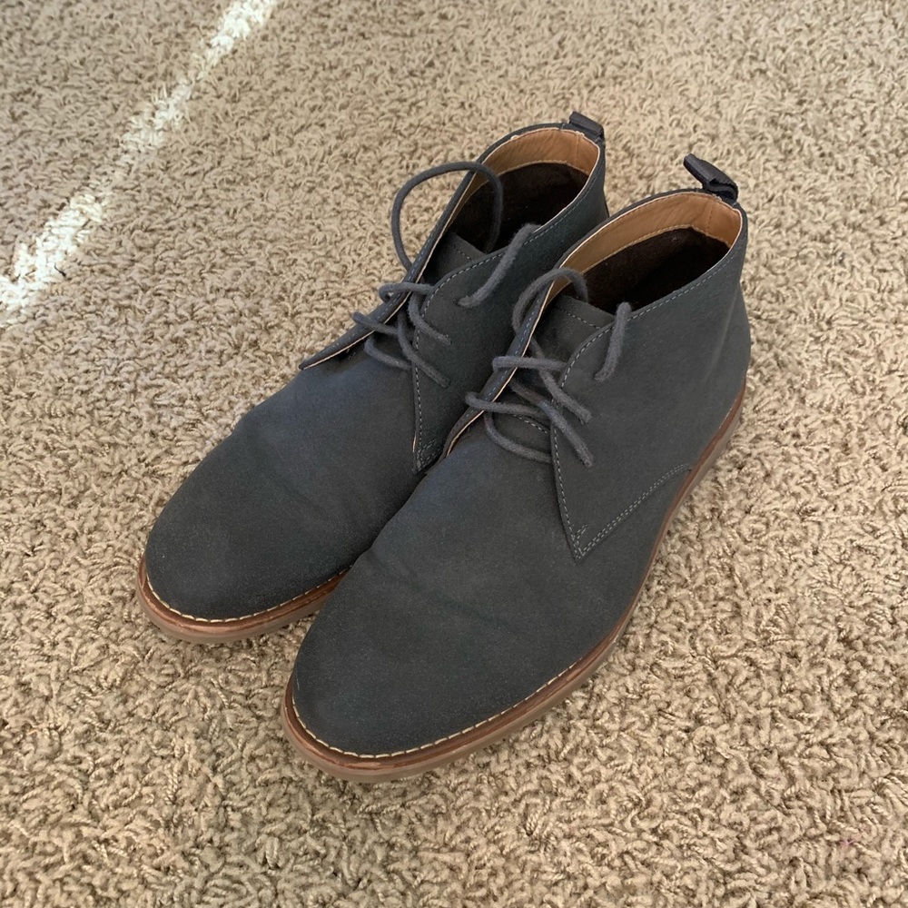 size 7 men’s chukka style boots